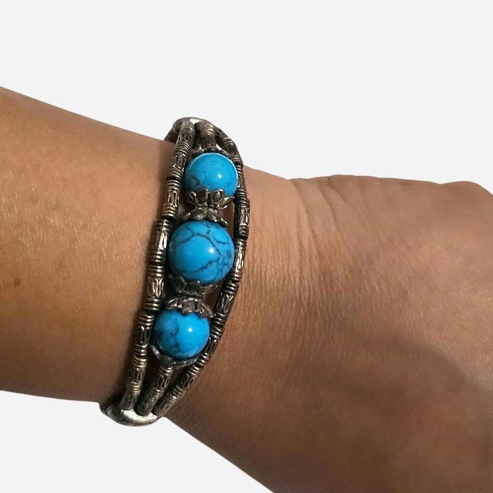 Vintage silver toned wire open cuff